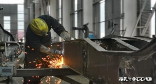 中联重科在长沙发布智能化、大型化、成套化矿山机械产品，引领矿山施工设备新潮流